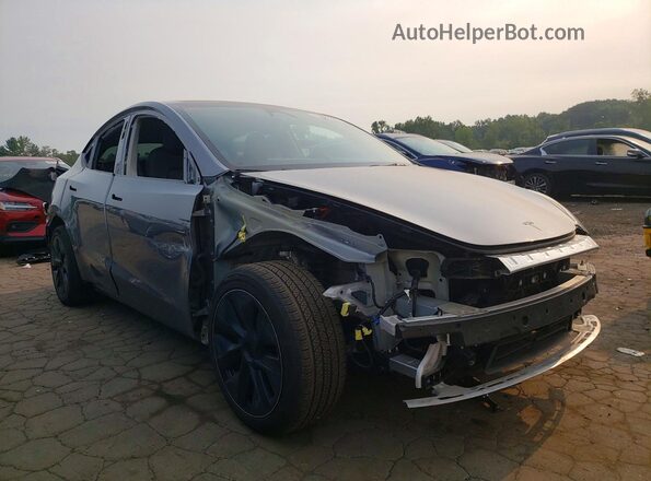 7SAYGAEE3RF194761 2024 TESLA MODEL Серый Передняя правая четверть