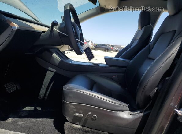 7SAYGAEE4NF392193 2022 TESLA MODEL Gray Vista interior delantera