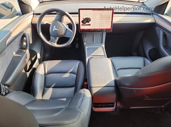 7SAYGAEE5PF696829 2023 TESLA MODEL Black Vista del salpicadero