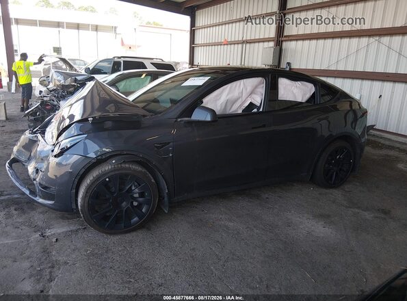 7SAYGAEE6PF706347 2023 TESLA MODEL Y Gray Вид задньої частини салону