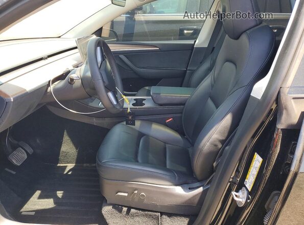7SAYGAEE7PF698954 2023 TESLA MODEL Black Front interior view