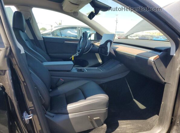 7SAYGAEE8RF027960 2024 TESLA MODEL Gray წინა სალონის ხედი