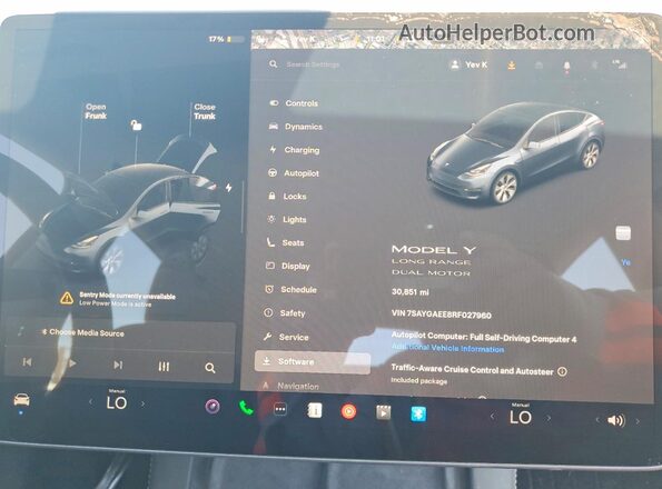 7SAYGAEE8RF027960 2024 TESLA MODEL Gray ხელსაწყოთა პანელის ხედი