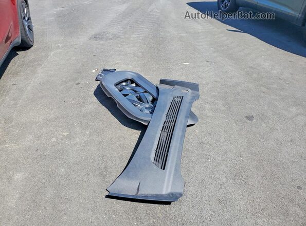 7SAYGAEE8RF163831 2024 TESLA MODEL Red Вид наклейки з VIN-кодом