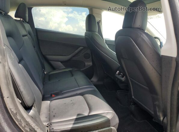 7SAYGAEEXNF422300 2022 TESLA MODEL Gray Vista de los asientos traseros