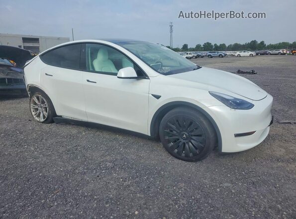 7SAYGAEEXRF073760 2024 TESLA MODEL White Front right