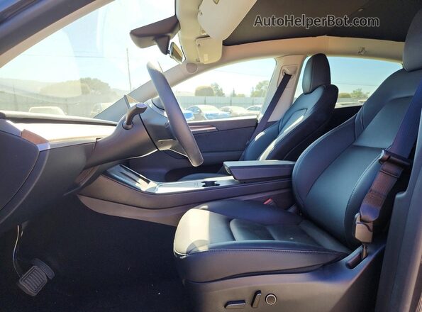7SAYGDED0RF119184 2024 TESLA MODEL Gray Front interior view
