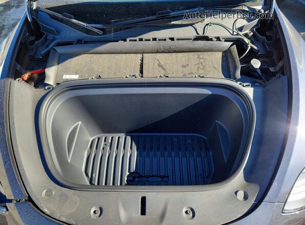 7SAYGDED0RF119184 2024 TESLA MODEL Gray Rear interior view