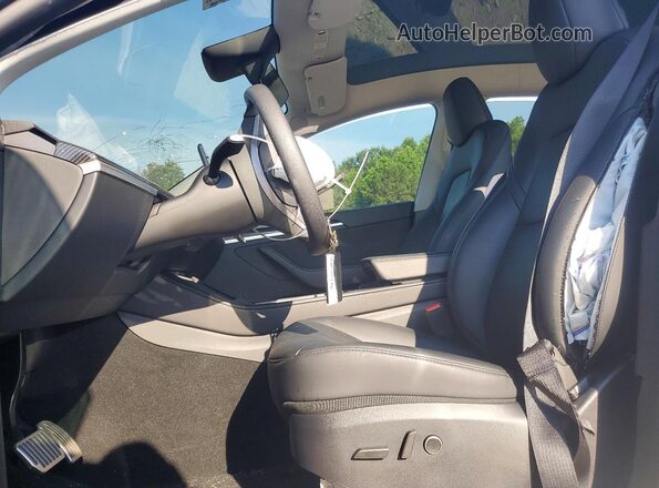 7SAYGDED0SA362822 2025 TESLA MODEL Silver Vista interior delantera