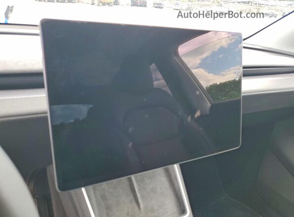 7SAYGDED0TA437391 2026 TESLA MODEL Gray ხელსაწყოთა პანელის ხედი
