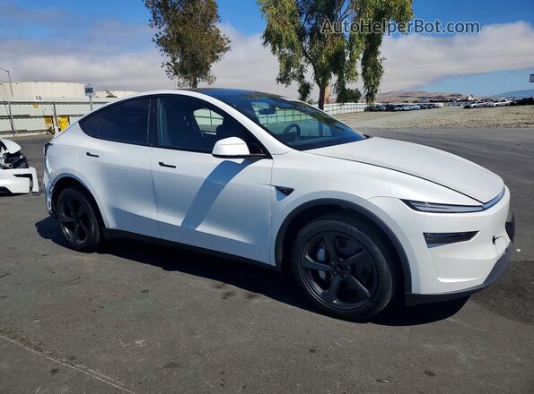 7SAYGDED0TF647783 2026 TESLA MODEL White Передня права чверть