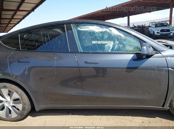 7SAYGDED1RF053146 2024 TESLA MODEL Y Серый Вид панели приборов