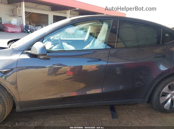 7SAYGDED1RF053146 2024 TESLA MODEL Y Серый Вид щитка приборов