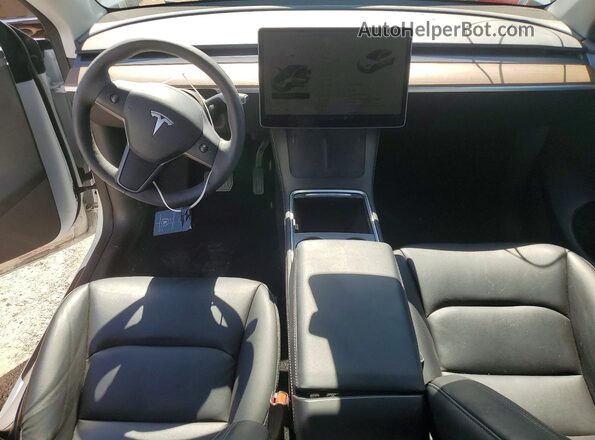 7SAYGDED1RF093999 2024 TESLA MODEL White Widok deski rozdzielczej