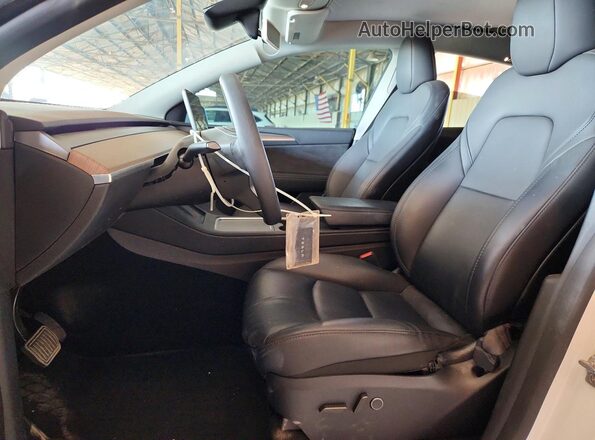 7SAYGDED1RF193049 2024 TESLA MODEL White Սալոնի դիմացի տեսք