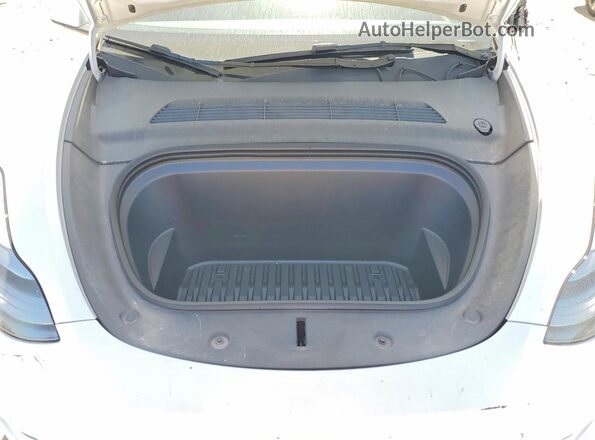 7SAYGDED1SA352400 2025 TESLA MODEL White Շարժիչի բաժամունքի տեսք