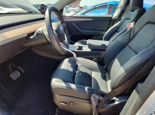 7SAYGDED1SF320873 2025 TESLA MODEL White წინა სალონის ხედი