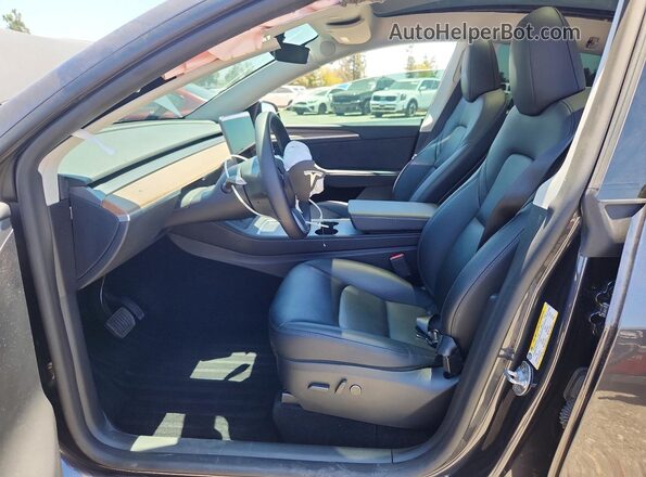7SAYGDED1SF321151 2025 TESLA MODEL Gray Front interior view