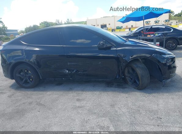 7SAYGDED1TA417652 2026 TESLA MODEL Y Black Front view