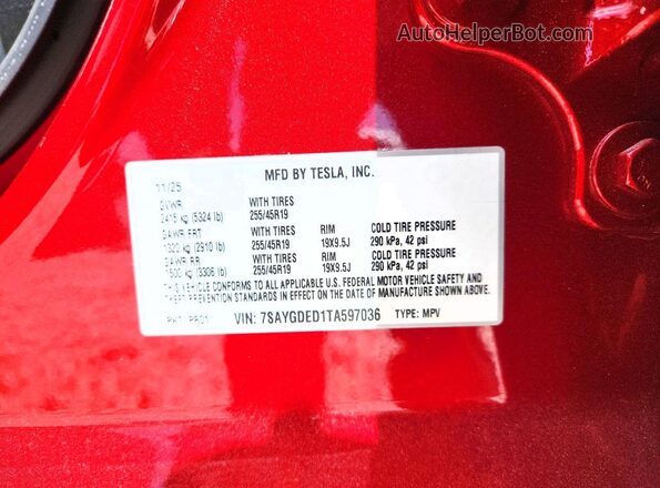 7SAYGDED1TA597036 2026 TESLA MODEL Красный Вид наклейки с VIN-кодом
