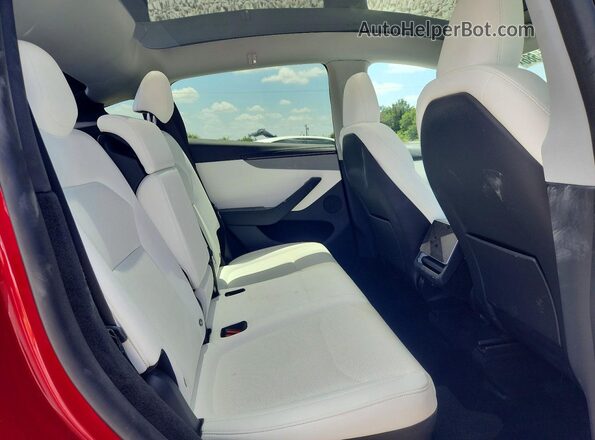 7SAYGDED1TA597036 2026 TESLA MODEL Красный Вид задних сидений