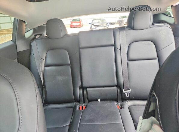 7SAYGDED2PF915223 2023 TESLA MODEL White უკანა სავარძლების ხედი