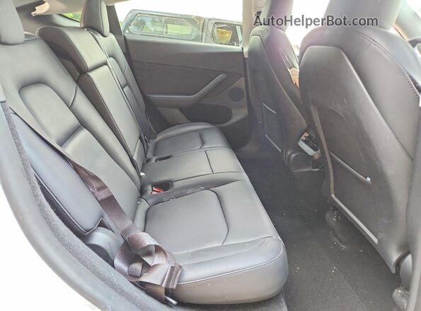 7SAYGDED2PF915223 2023 TESLA MODEL White უკანა სალონის ხედი