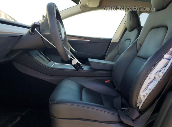 7SAYGDED2RF088276 2024 TESLA MODEL White წინა სალონის ხედი