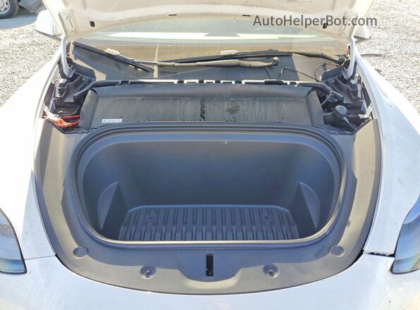 7SAYGDED2RF088276 2024 TESLA MODEL White უკანა სალონის ხედი
