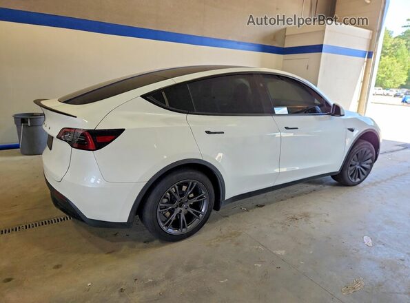 7SAYGDED2RF170234 2024 TESLA MODEL Белый Задняя правая четверть