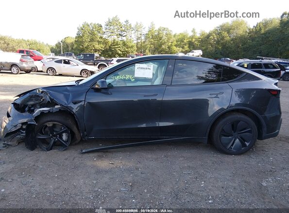 7SAYGDED2TF435807 2026 TESLA MODEL Y Gray სალონის 360-გრადუსიანი ხედი
