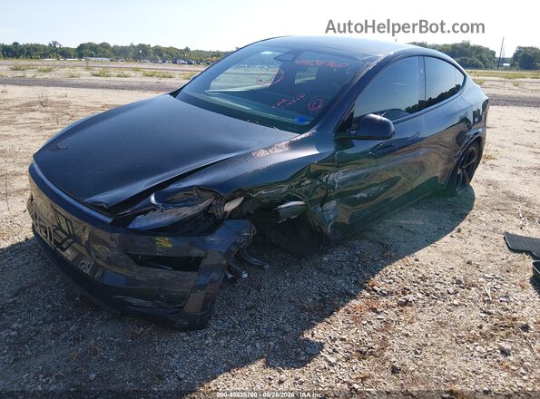 7SAYGDED2TF585965 2026 TESLA MODEL Y Серый Вид спереди