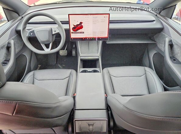 7SAYGDED2TF636381 2026 TESLA MODEL Красный Вид панели приборов
