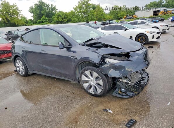 7SAYGDED3RF088867 2024 TESLA MODEL Gray Передня права чверть