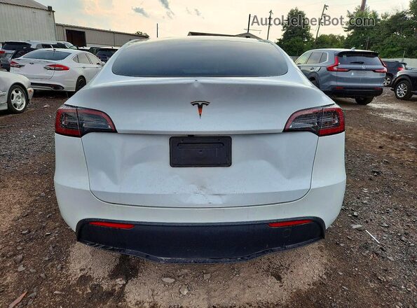 7SAYGDED3RF129160 2024 TESLA MODEL White Rear view