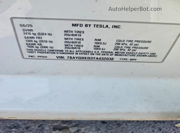 7SAYGDED3TA432038 2026 TESLA MODEL Y White ძრავის განყოფილების ხედი