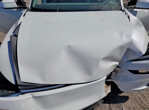 7SAYGDED3TF375598 2026 TESLA MODEL White Vista interior trasera