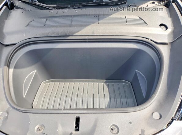 7SAYGDED5SF231825 2025 TESLA MODEL Gray Rear interior view