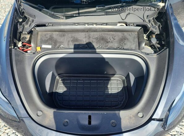 7SAYGDED5SF258877 2025 TESLA MODEL Серый Вид подкапотного пространства