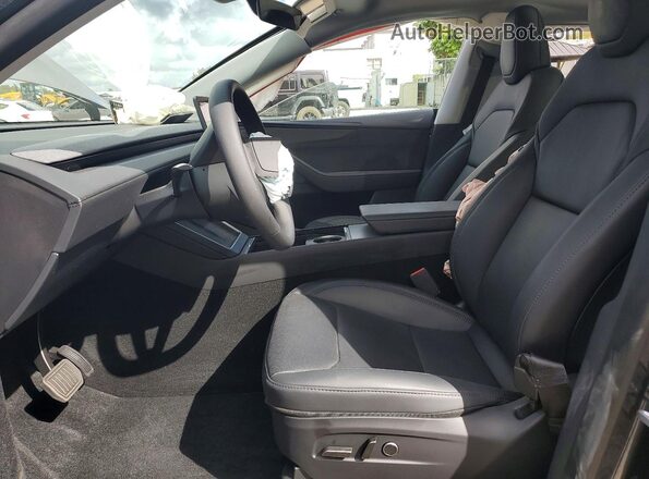 7SAYGDED5TF387297 2026 TESLA MODEL Gray Widok wnętrza z przodu