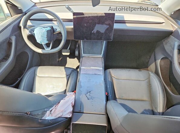 7SAYGDED5TF390975 2026 TESLA MODEL Silver Dashboard view