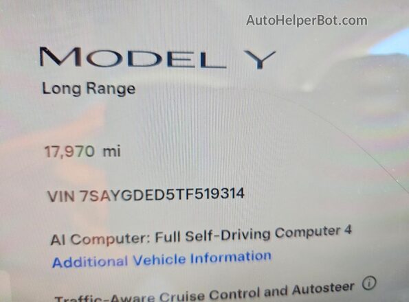 7SAYGDED5TF519314 2026 TESLA MODEL White Instrument cluster view