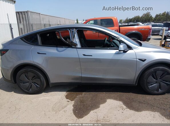 7SAYGDED5TF612706 2026 TESLA MODEL Y Gray Front view