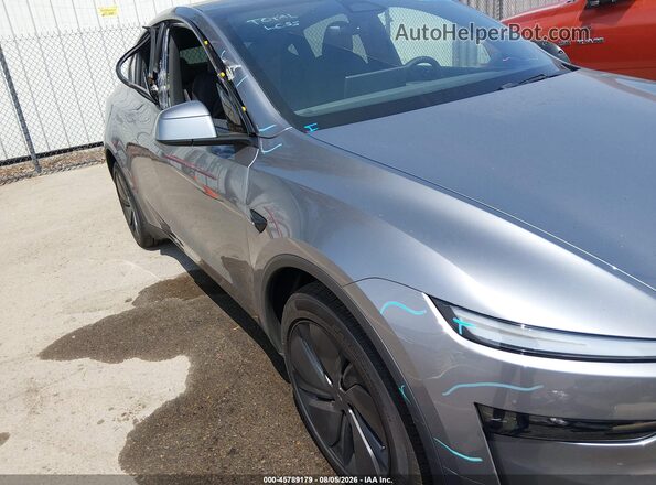 7SAYGDED5TF612706 2026 TESLA MODEL Y Gray 