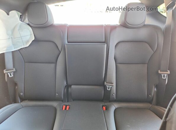7SAYGDED5TF647083 2026 TESLA MODEL Charcoal Widok tylnych siedzeń