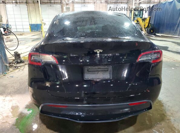 7SAYGDED6RF107413 2024 TESLA MODEL Black Widok z tyłu