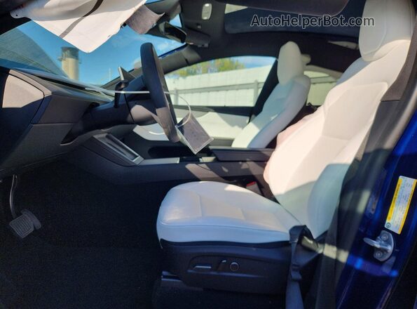 7SAYGDED7TF587646 2026 TESLA MODEL Blue Սալոնի դիմացի տեսք