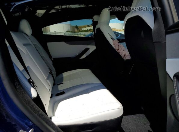7SAYGDED7TF587646 2026 TESLA MODEL Blue Հետևի նստատեղերի տեսք