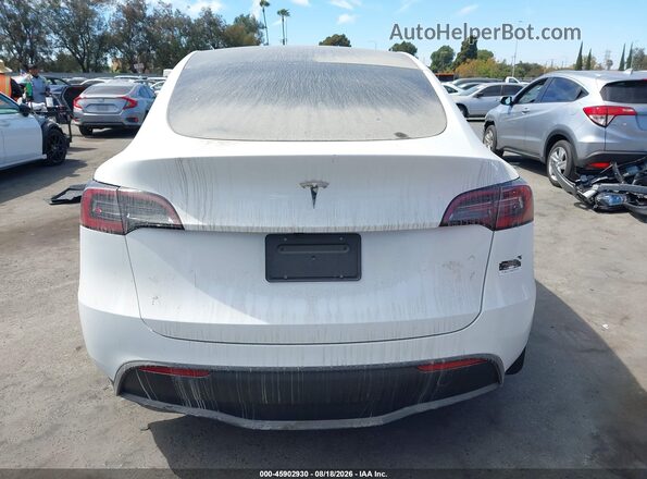 7SAYGDED8RF126531 2024 TESLA MODEL Y White 