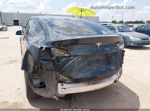 7SAYGDED8SF259568 2025 TESLA MODEL Y Серый Вид спереди
